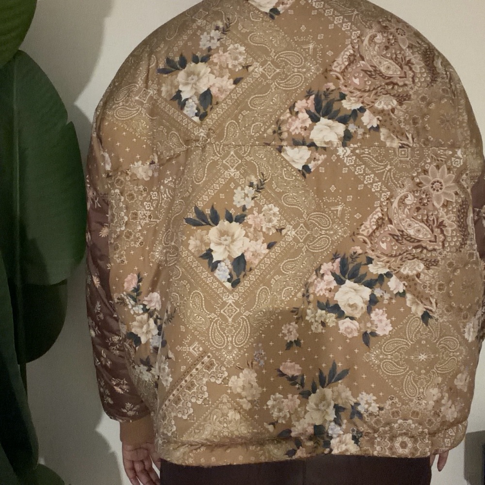 Coat - Picture 3 of 6